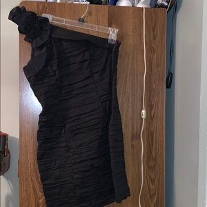 Black ripple dress, one shoulder. BARELY WORN